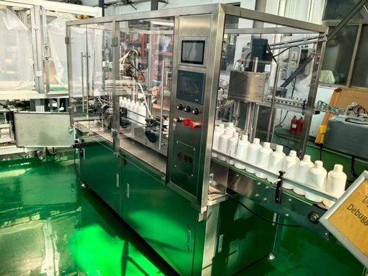 Kopen Vloeistofvulmachine voor 100-500ml plastic/glazen flessen met automatische Geen-Fles-Geen-Wassen, Geen-Druk, Geen-Vullen, Geen-Afsluiten, Geen-Stoppen Functie online vervaardiging