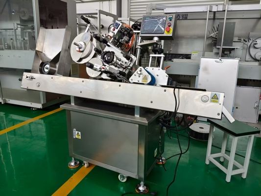 Kopen High-Speed Cosmetic Labeling Machine - Fully Automatic Sticker Labeling for 1-20ml Glass or Plastic Bottles with Taping and Printing Features online vervaardiging