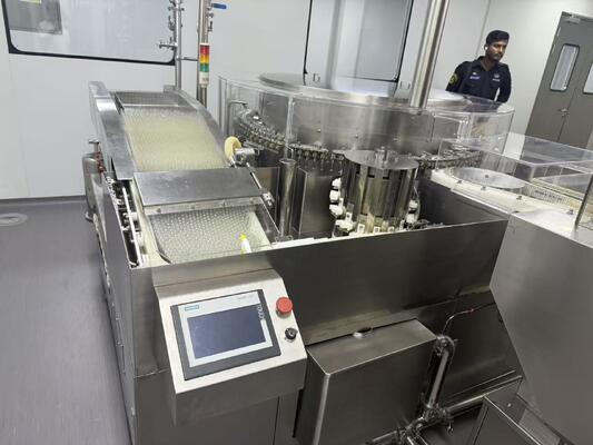 Kopen Automatische wasampullenvulmachine met geïntegreerd drogen, vullen en sluiten voor farmaceutische fabrieken online vervaardiging