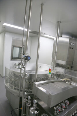 Kopen 20 ml ampul wassen steriliseren vullen afdichtlijn verticaal ultrasoon, 15000 stuks / uur automatische ampulvoeding AGF-17S online vervaardiging