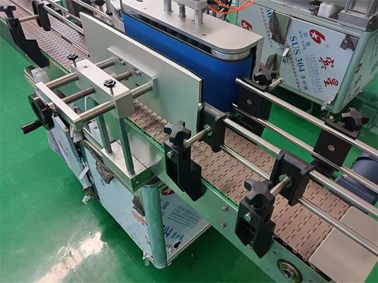 Elektrische farmaceutische etiketteringsmachine voor standaardetiketten Breedte 15-100 mm Hoogte en lengte 20-100 mm
